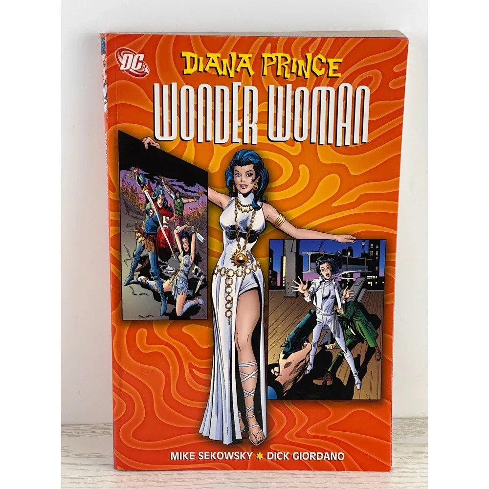 Diana‎ Prince Wonder Woman Volume One Graphic Novel DC Comics
